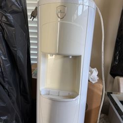 Water Dispenser 