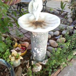 Garden Fountain Statue