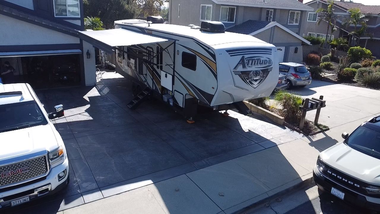 2019 Attitude 2814 ss