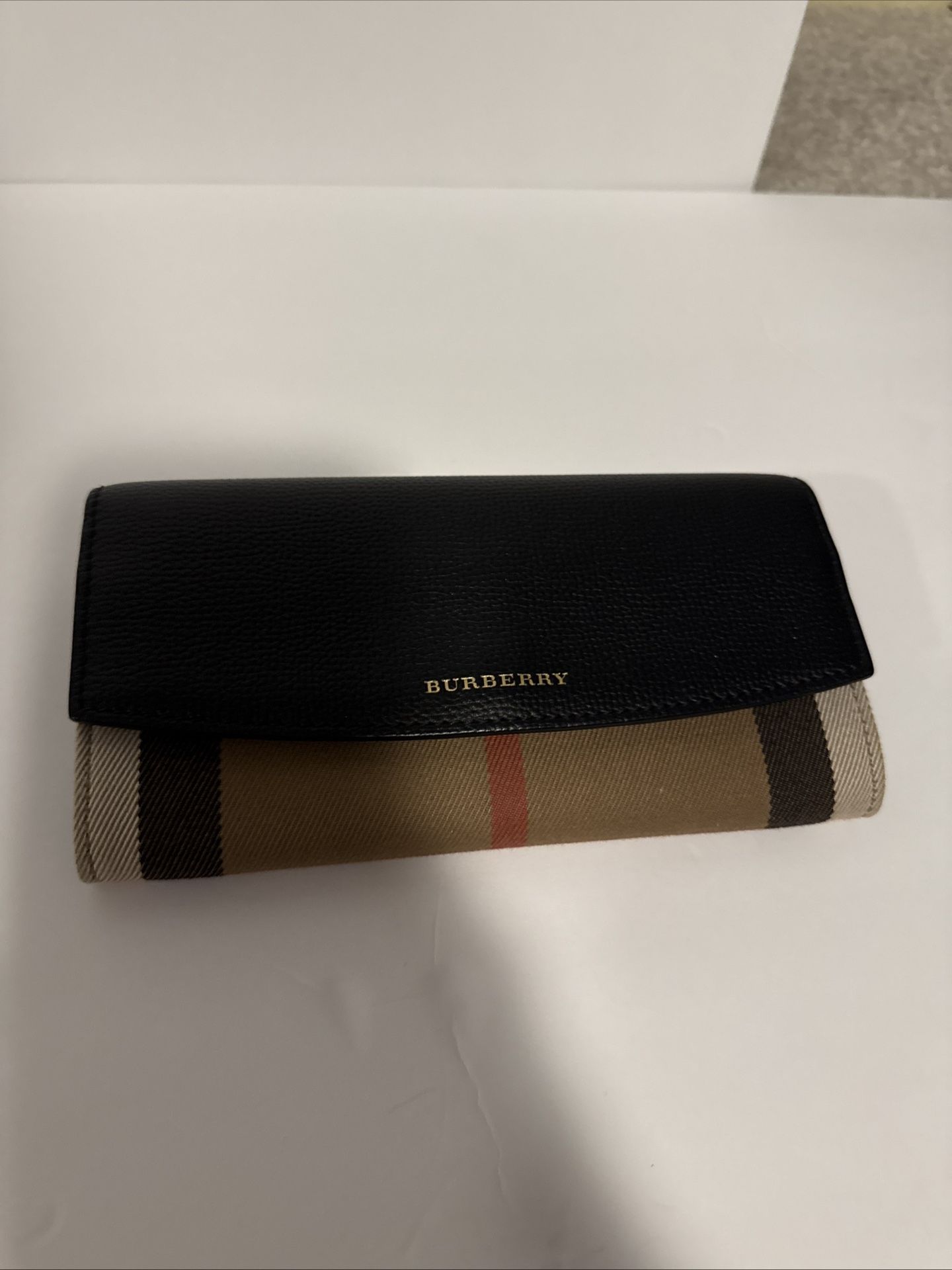 Genuine Burberry Calfskin House Check Porter Continental Women's Wallet Black