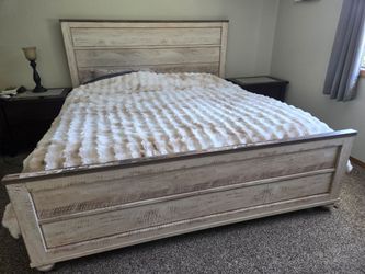 King Size Farmhouse Bedframe