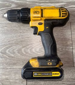 DeWALT DCD771 20V MAX 1/2" Cordless Drill Driver w/ 2.0Ah Battery Tested