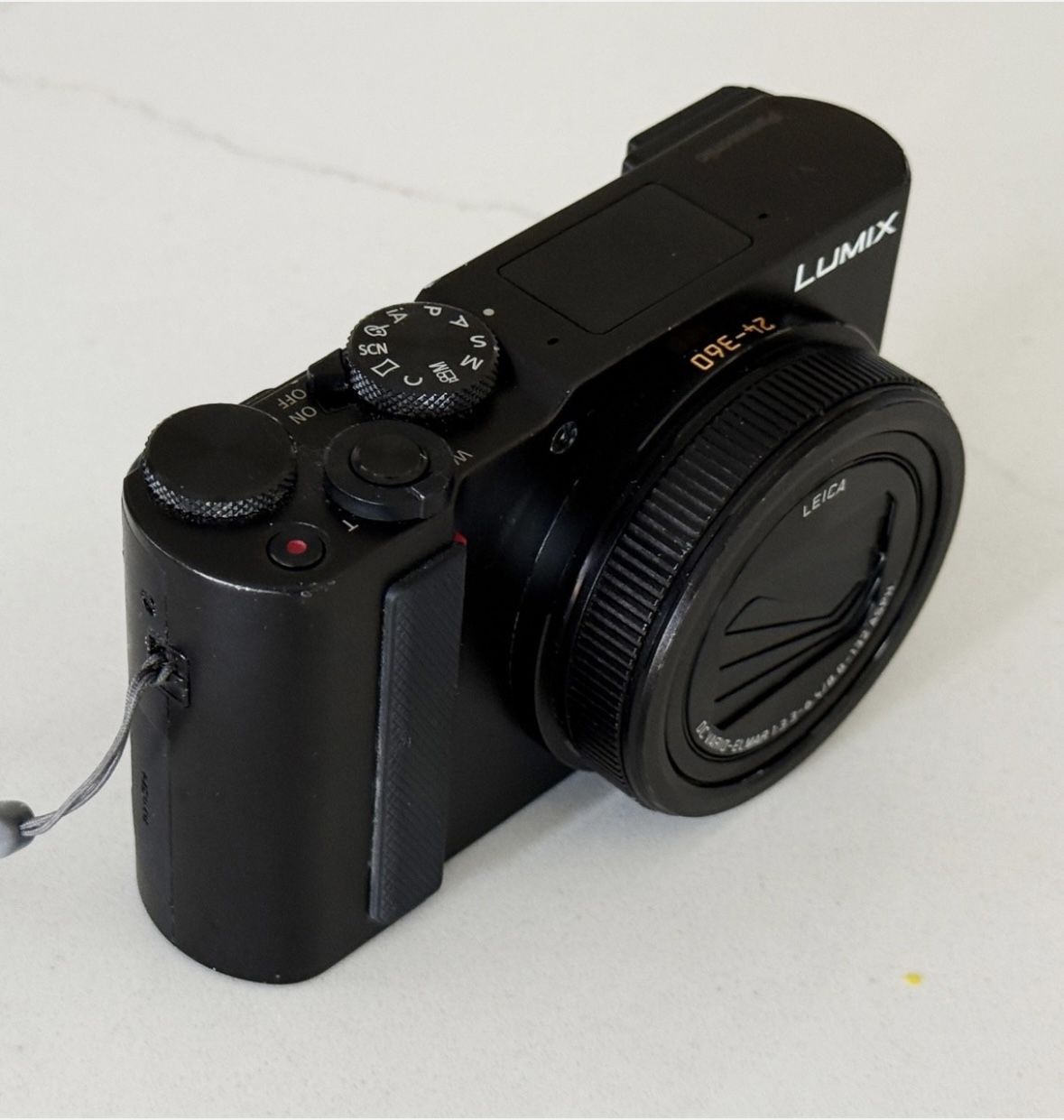 Panasonic LUMIX DC-TX2 20.1MP Digital Camera Black Japanese