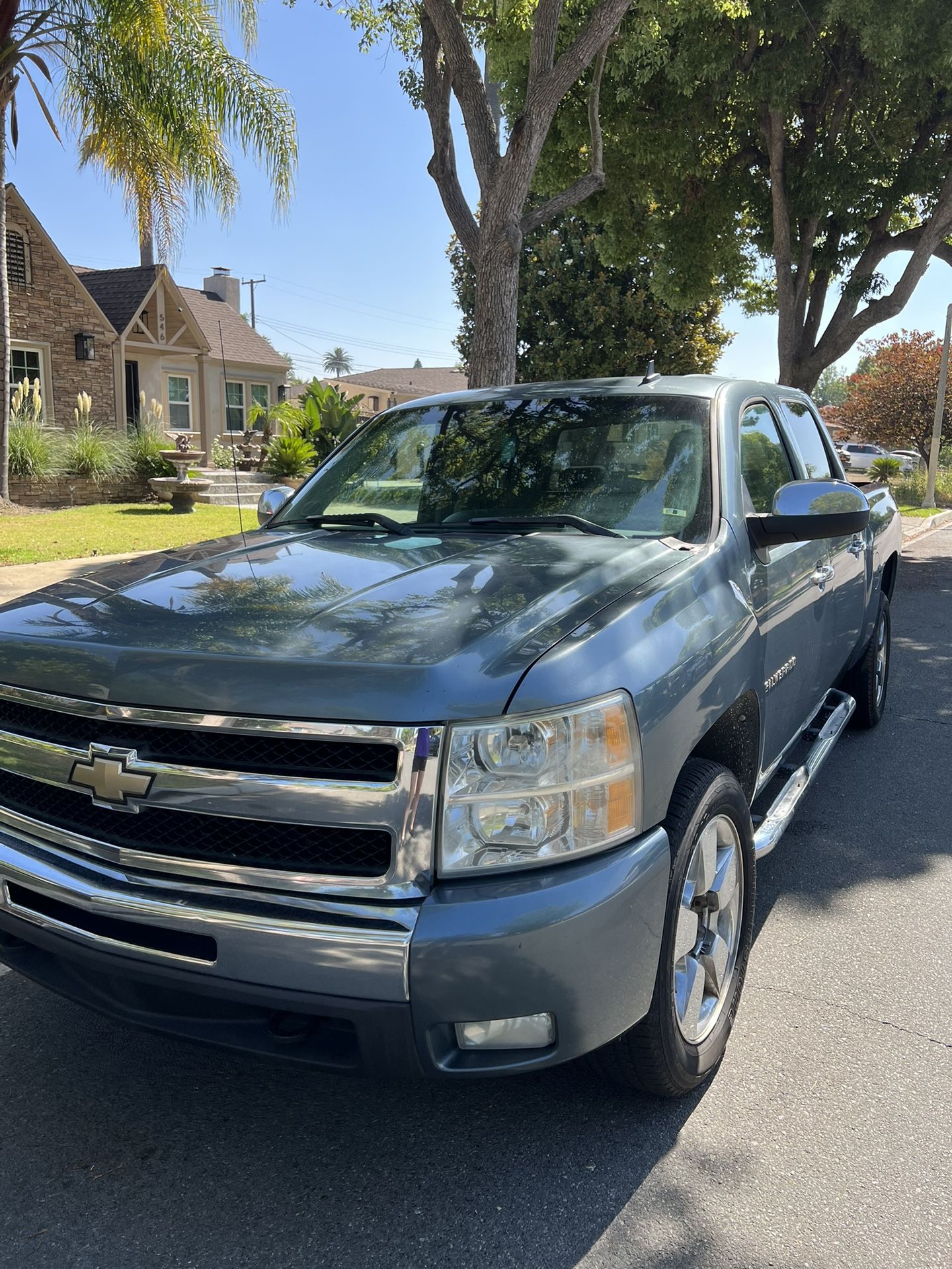 Chevy Silverado 4x4 With 4 Doors