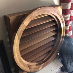 Gable/Vent Wooden & Screened 