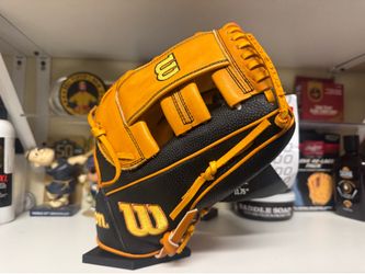 Wilson A2000 G5 11.75” Oct. 2021 GOTM Jake Cronenworth Model