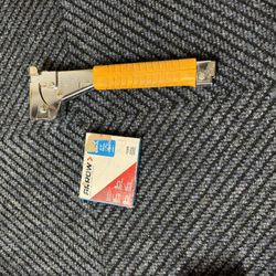 Staple Gun 