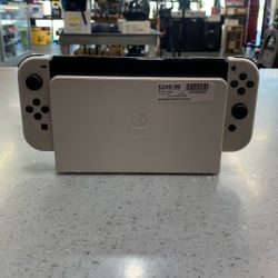 Nintendo Switch Oled $249.99