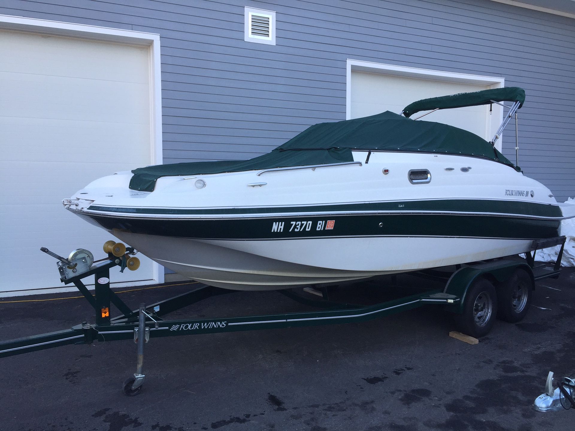 2004 fourwinns four winns 214 Funship bowrider boat with trailer will trade