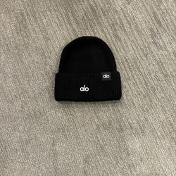 ALO Black Beanie 