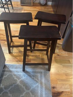 3 24-inch Barstools