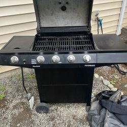 Charbroil Grill With Cover