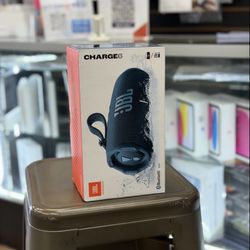 JBL Charge 6
