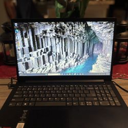 Lenovo - IdeaPad 1 15" FHD Laptop - Ryzen 5 7520U - 16GB Memory with 256GB SSD Storage - Abyss Blue