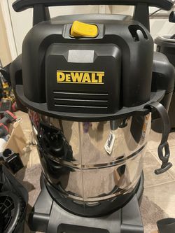 DEWALT 16-Gallons 6.5-HP Corded Wet/Dry Thumbnail