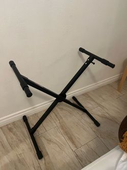 Piano stand