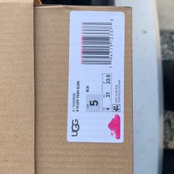Size 5 Uggs Slides Neva Worn ! B