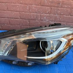 2014-2015-2016 Mercedes CLA CLA250 Headlight Xenon LH