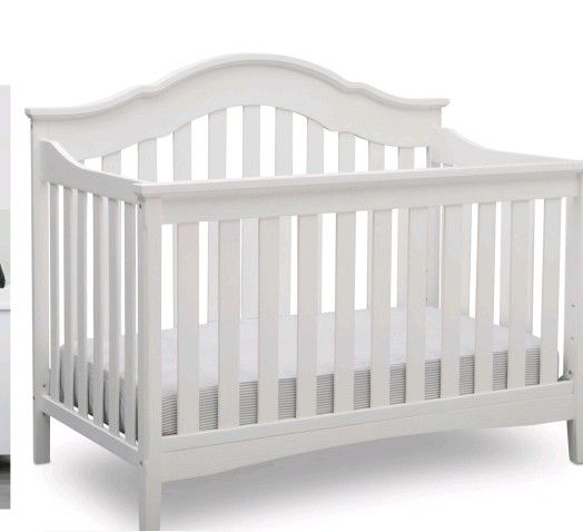 in Graco Crib Brand NEW In Box