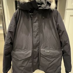 Canada Goose Long Parka— Men L — Like New