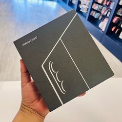 Galaxy z fold 7 unlocked 256GB