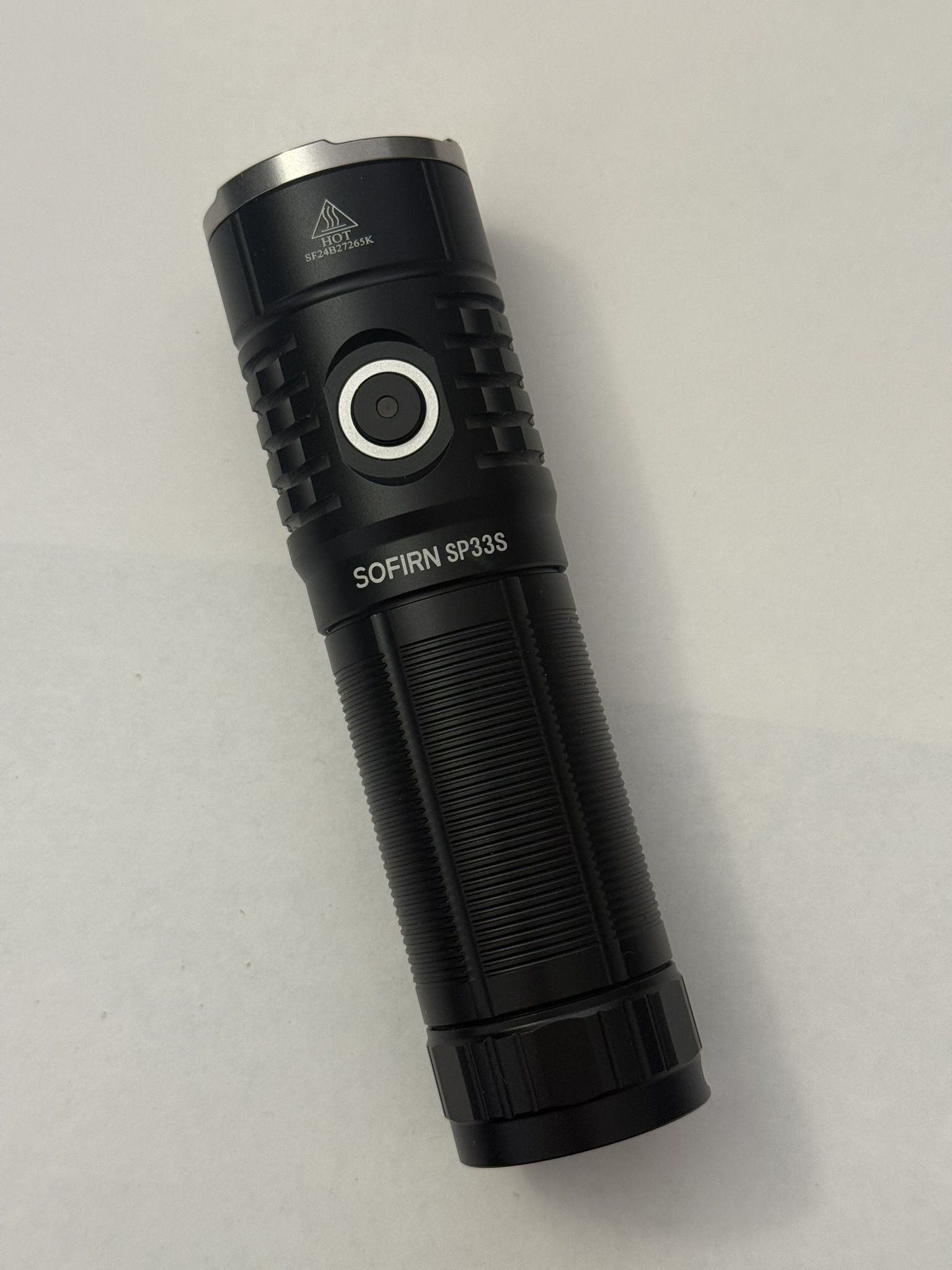 NEW SOFIRN SP33S FLASHLIGHT 5000 LUMENS 264M XHP70B 26650 Battery