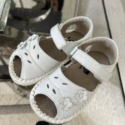 Look Brand New Toddler Girl See Kai Run White Leather Sandals Size 7 