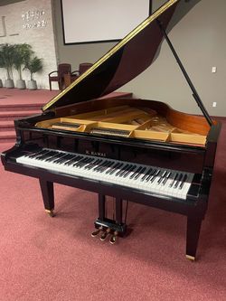 Excellent Condition 1995 Kawai GE3 Grand piano