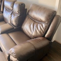Reclining 2 Piece Sofa With Gliding Chairs + USB