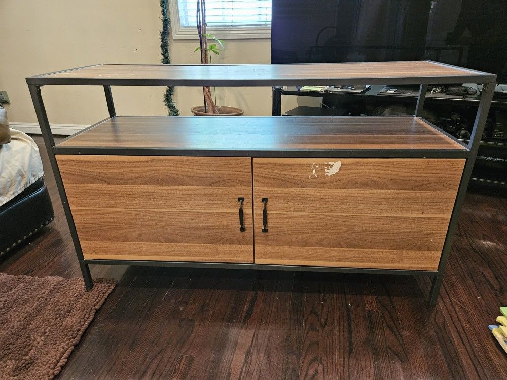 Tv Desk
