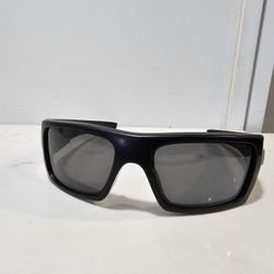 Oakley  Sun Glases