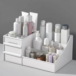 Cosmetic Organizer