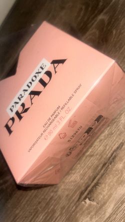 Women Prada perfume