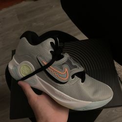 KDs Basketball Shoes