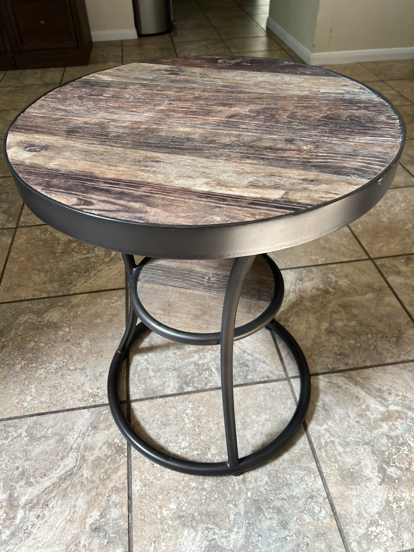 Bartlett Round Reclaimed Wood End Table (20”) Pottery Barn