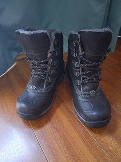 The North Face Women's Black Snow Boots Size 6