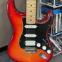 Fender Stratocaster player plus MN TQS