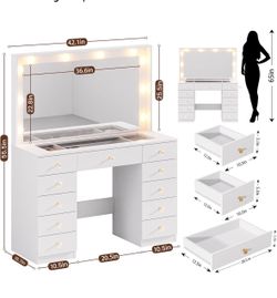 Vanity desk and mirror with lights