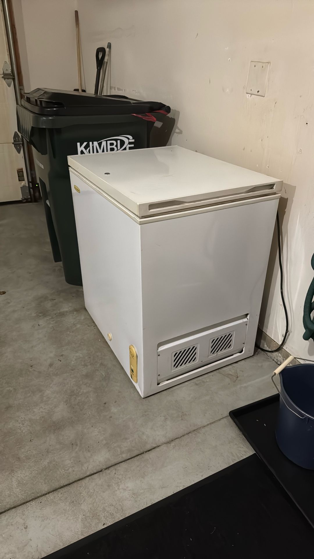 Holiday Deep Freezer