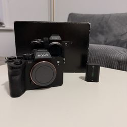 Sony A7 iv