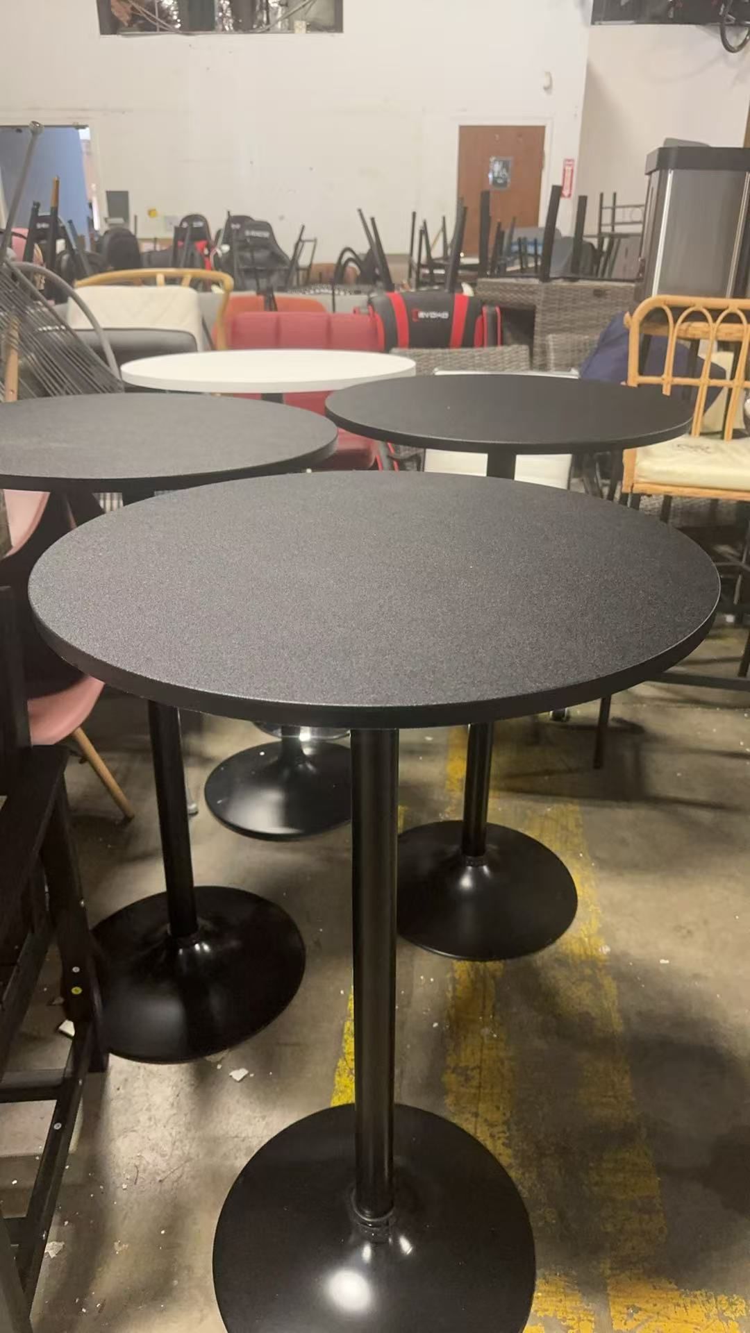 ❤️BAR TABLE $50