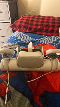 Meta Quest 2 VR Headset with Controllers and Anker Dock