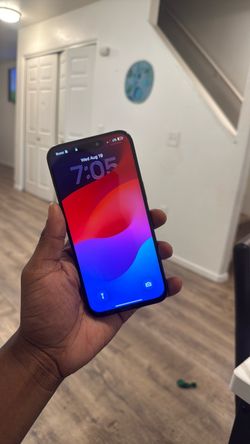 iPhone 15 PRO MAX (READ DESCRIPTION)