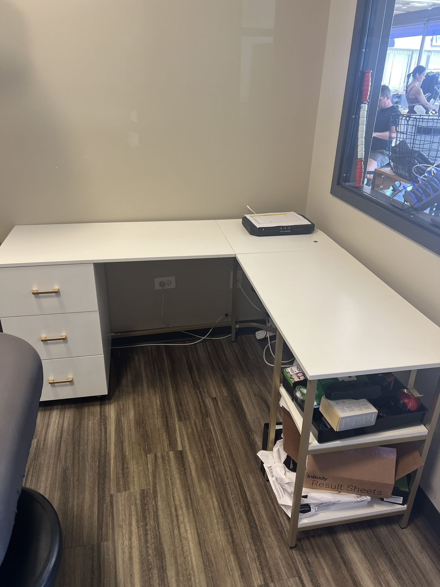 L shaped Desk