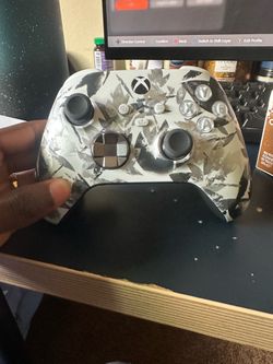 Stormbreaker Xbox controller