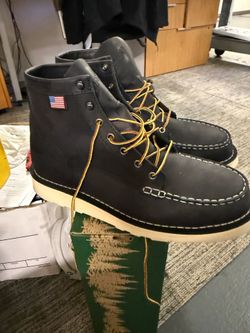 Men’s work boots