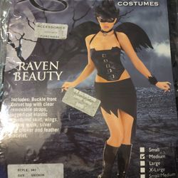 Halloween Costume Raven Beauty New Never Worn Size Medium 