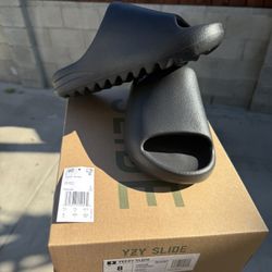 Adidas Yeezy Slide (Onyx)