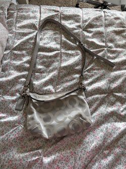 Coach Signature Crossbody Shoulder Bag
