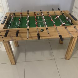 Foosball - Soccer Table 